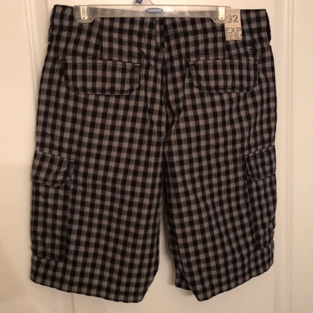 🆕 Express Shorts - Picture 2 of 7